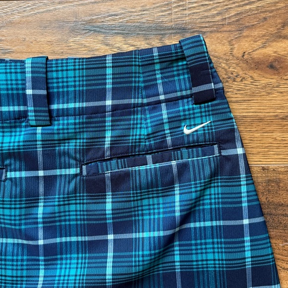 Nike Dri-Fit Women’s Performance Tour Plaid Tartan Golf Skort Size 2 - Picture 6 of 9